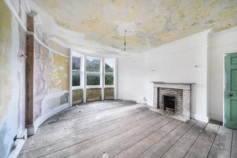 29 Gloucester Circus, London, SE10 8RY