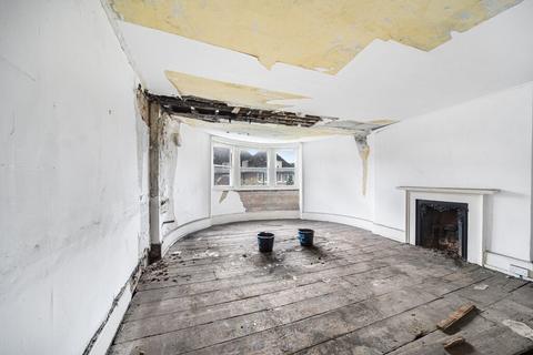29 Gloucester Circus, London, SE10 8RY