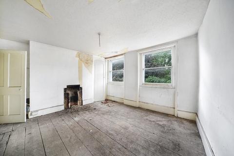 29 Gloucester Circus, London, SE10 8RY