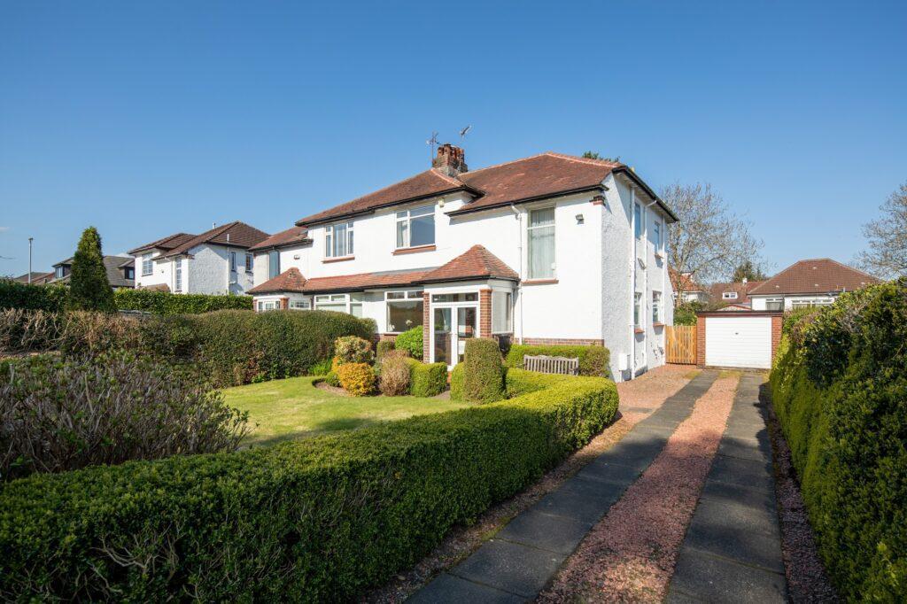 Beech Avenue, Newton Mearns 3 bed semidetached villa for sale £379,000