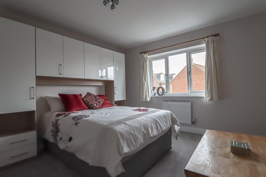 Bedroom 2 (Double)