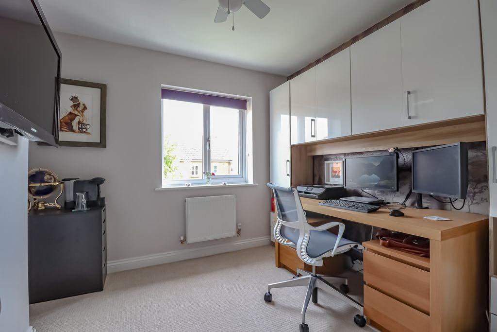 Bedroom 5 (Double)