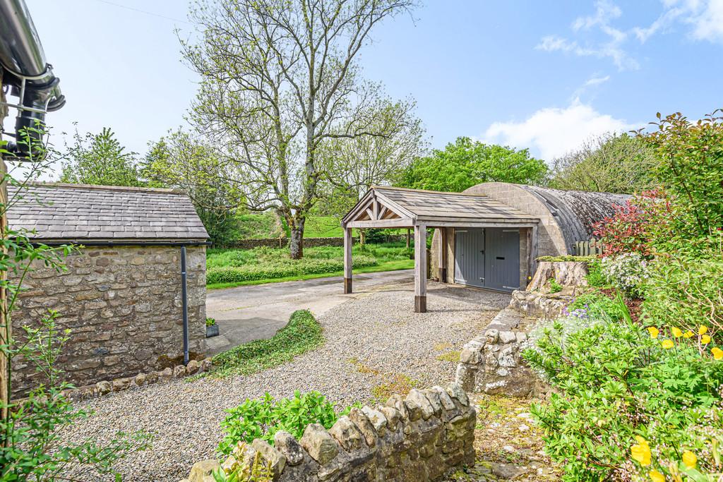 Outbuilding