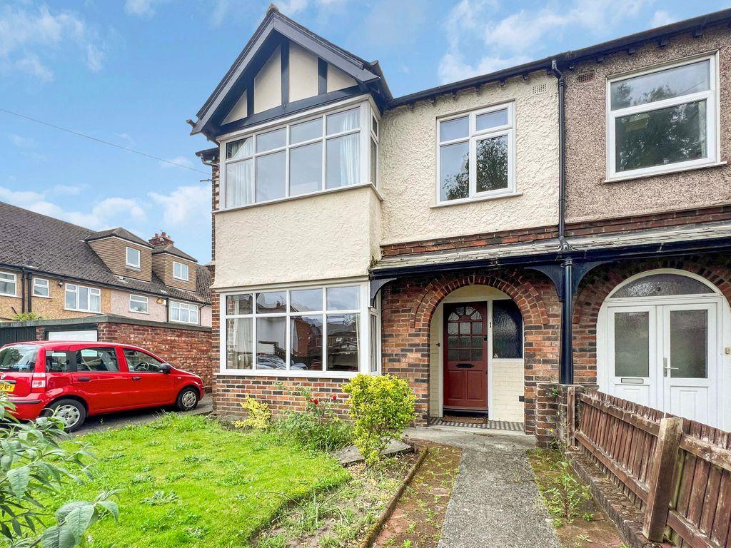 Moorland Avenue, Crosby, Liverpool... 4 bed semidetached house £300,000