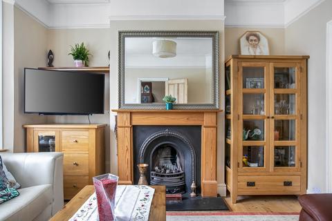 17 Braidwood Road, London, SE6 1QU