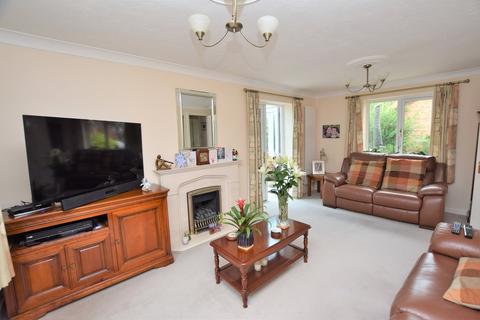 18 Chanterelle, Highwoods, Colchester, CO4 9RY