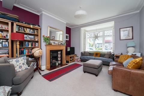 10 Wyndham Road, London, W13 9TE