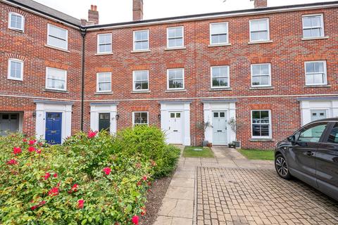 4 bedroom townhouse to rent - Chancellery Mews, Bury St. Edmunds