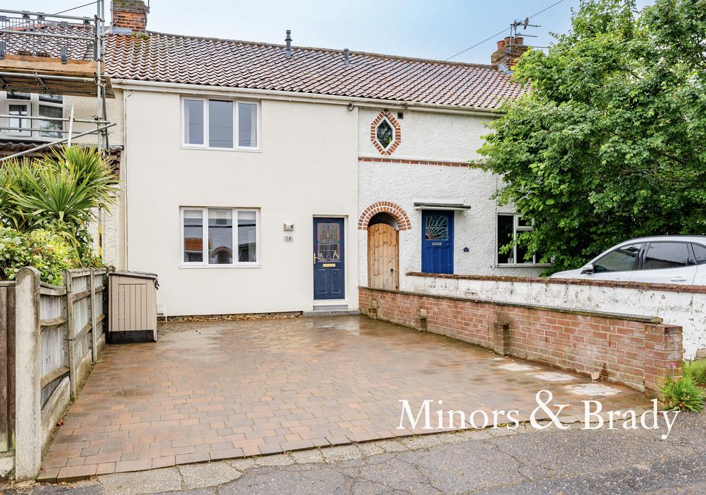 Tusting Close, Norwich 3 bed terraced house £325,000