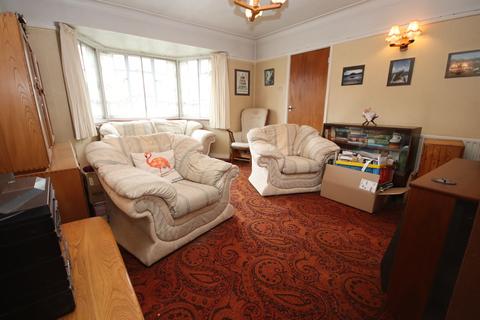 16 Meadow Way, Dartford, DA2 6AB