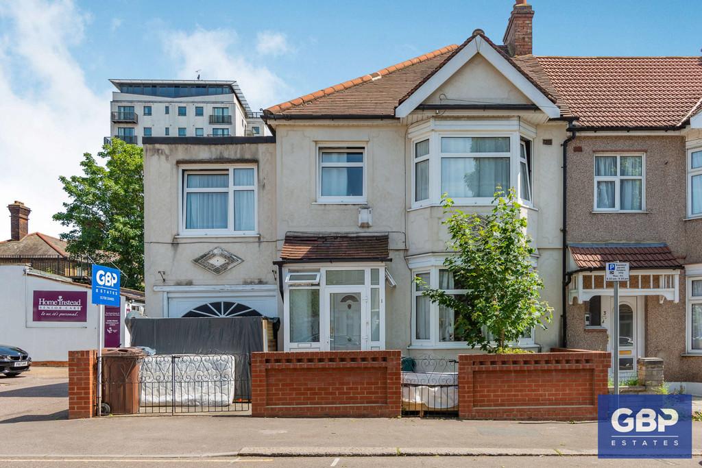 Woodlands Avenue, Romford 5 bed end of terrace house £600,000