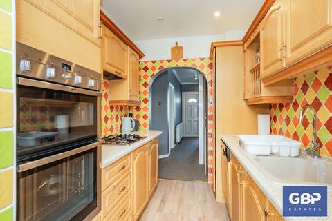 1 Woodlands Avenue, Romford, RM6 6EA