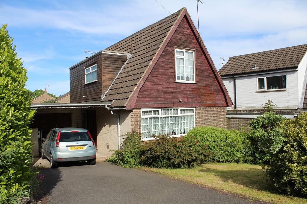 Oakland Crescent, Riddings, Alfreton, Derbyshire. DE55 4EF 3 bed detached house for sale £175,000