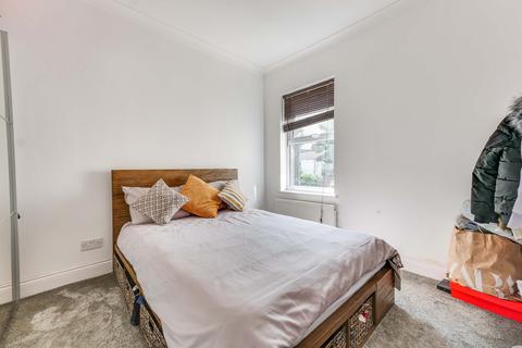9 Balmoral Road, Westcliff-on-sea, SS0 7DG