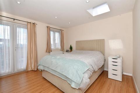 151 Handcroft Road, Croydon, CR0 3LF
