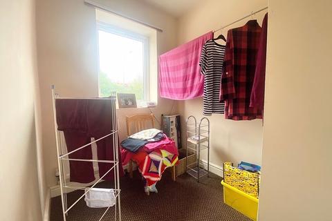 4 Corporation Road, Grimsby, DN31 1UF