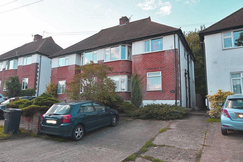 Wordsworth Road, Penenden Heath ME14 2HH 2 bed £220,000