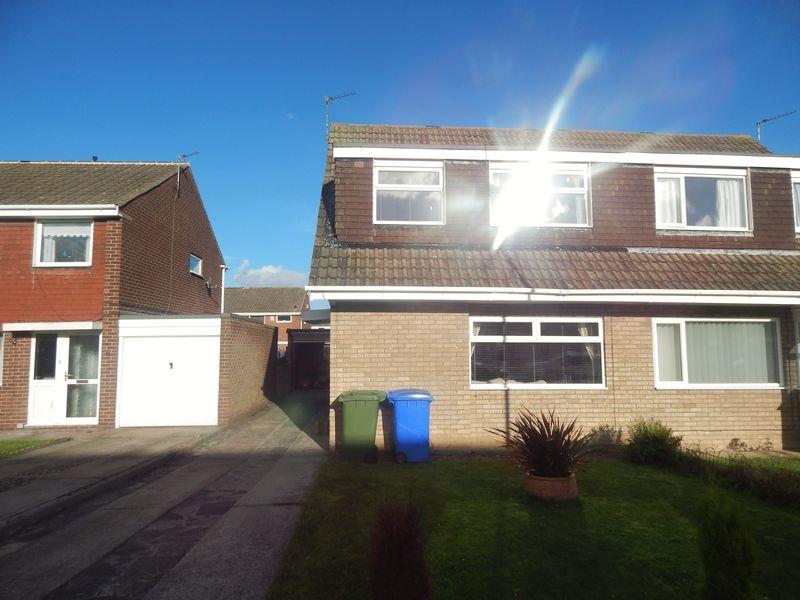 Curlew Way, South Beach, Blyth 3 bed semidetached house £750 pcm (£