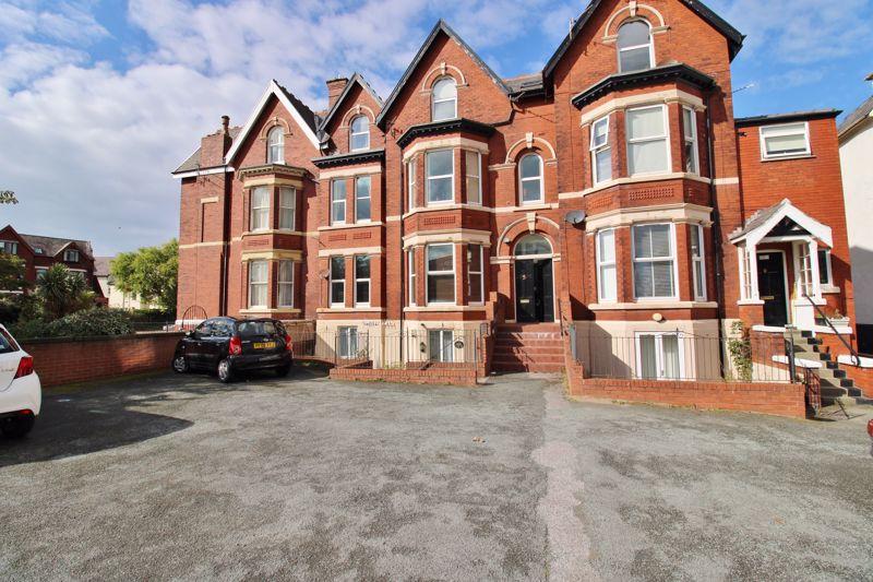 Knowsley Road, Southport 2 bed apartment £130,000