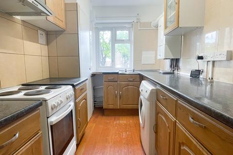 45 Belson Road, London, SE18 5PU