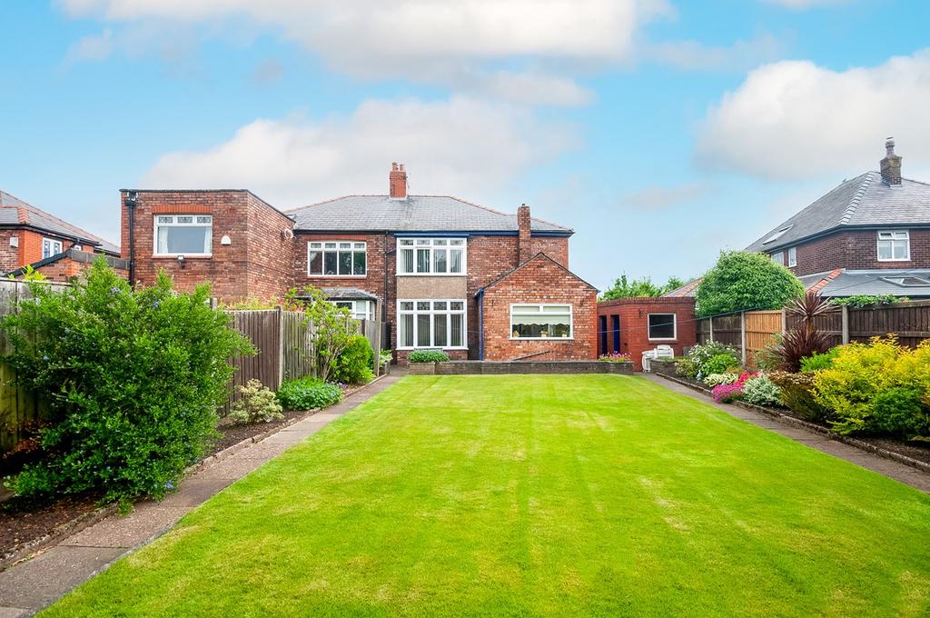 Rainford Road, Windle, St Helens, WA10 3 bed property for sale £300,000