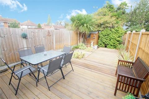 5 Scots Close, Staines-upon-thames, TW19 7RY