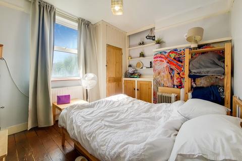3 bedroom maisonette for sale - Greenford Avenue, London, W7