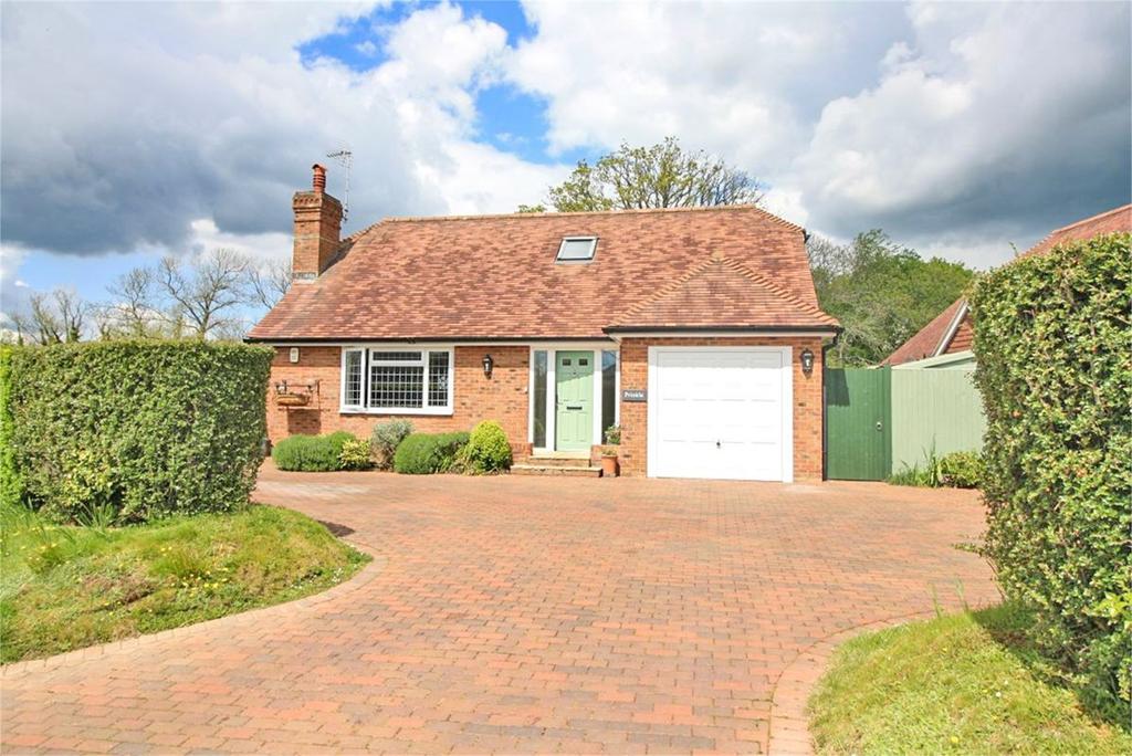 Standard Hill Close, Ninfield, Battle, TN33 3 bed detached house £525,000