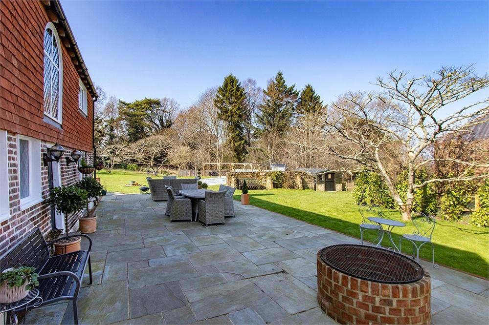 Whatlington Road, Battle, TN33 5 bed detached house for sale £1,200,000