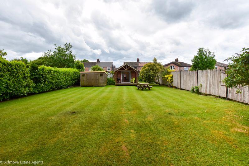 Lindsell Road, Altrincham 3 bed semidetached house £450,000