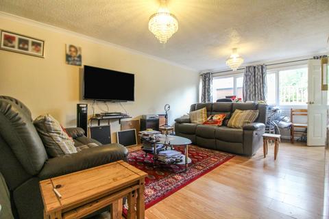 1 Don Close, Tilehurst, Reading, RG30 4YL