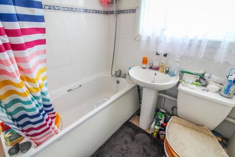 1 Don Close, Tilehurst, Reading, RG30 4YL