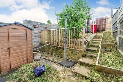 1 Don Close, Tilehurst, Reading, RG30 4YL