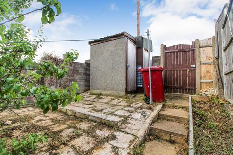 1 Don Close, Tilehurst, Reading, RG30 4YL
