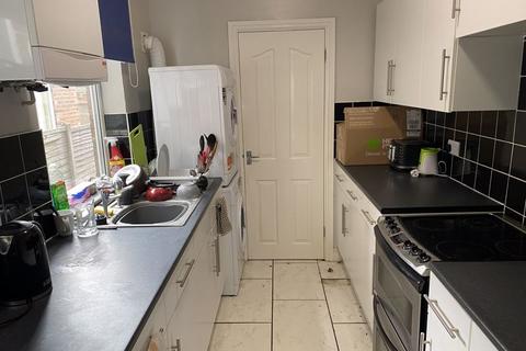 4 bedroom terraced house for sale, Boughey Road, Stoke-On-Trent