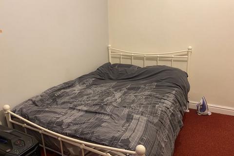 4 bedroom terraced house for sale, Boughey Road, Stoke-On-Trent