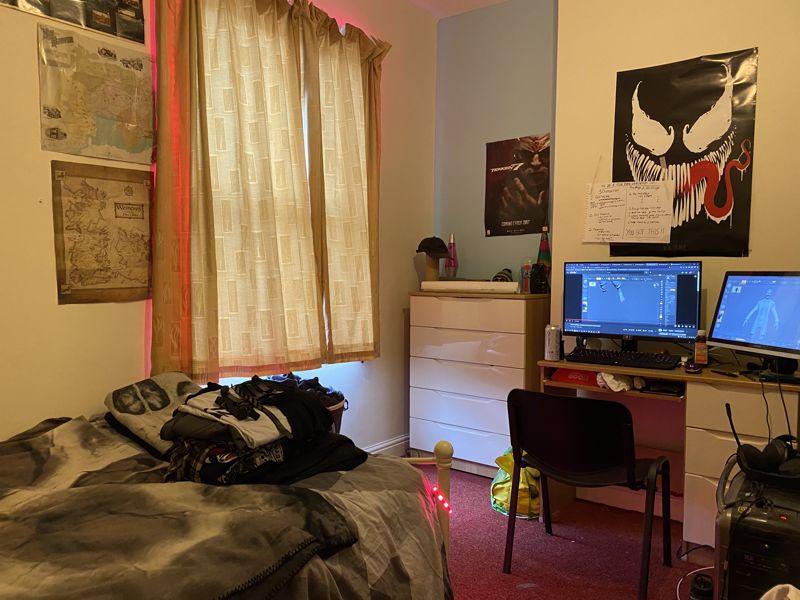 Photo 12