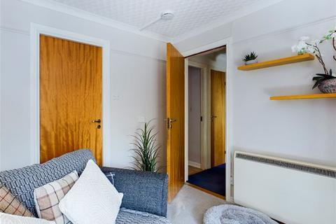 2 bedroom flat for sale - Craignish Place, Lochgilphead