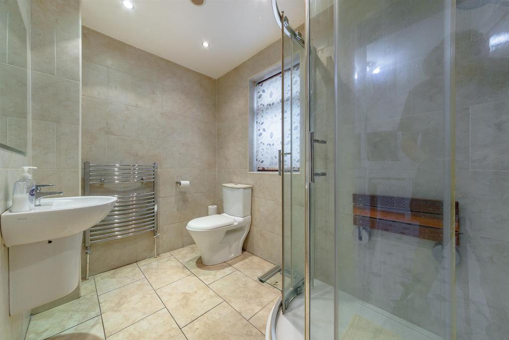 220 Central Park Road    E6 3 DL (125).jpg