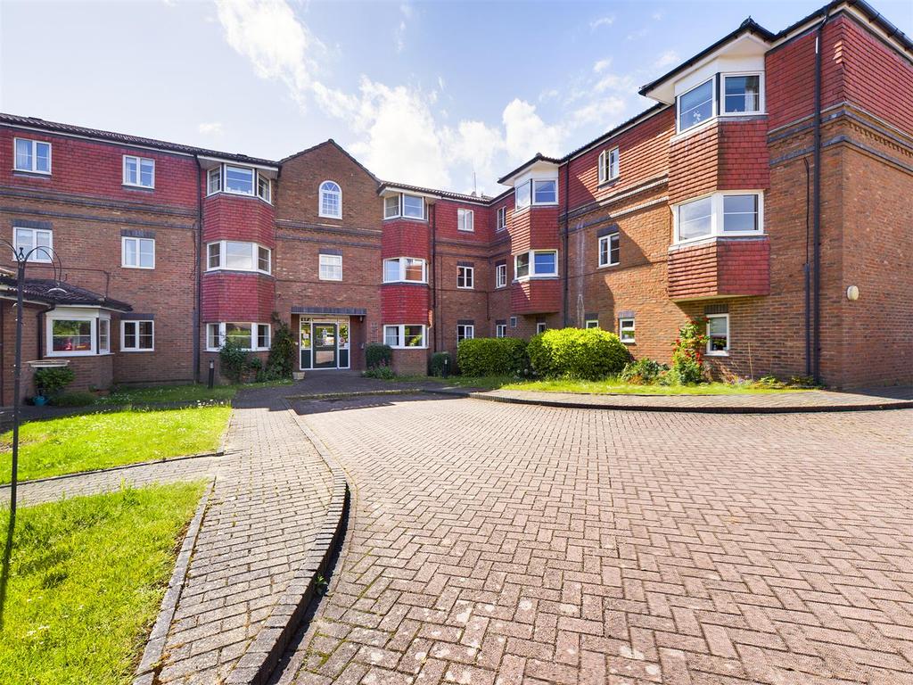 Westdeane Court, Basingstoke 1 bed retirement property £99,000