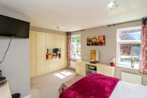 34 Stoney Lane, Hall Green, Wakefield, WF4 3JP