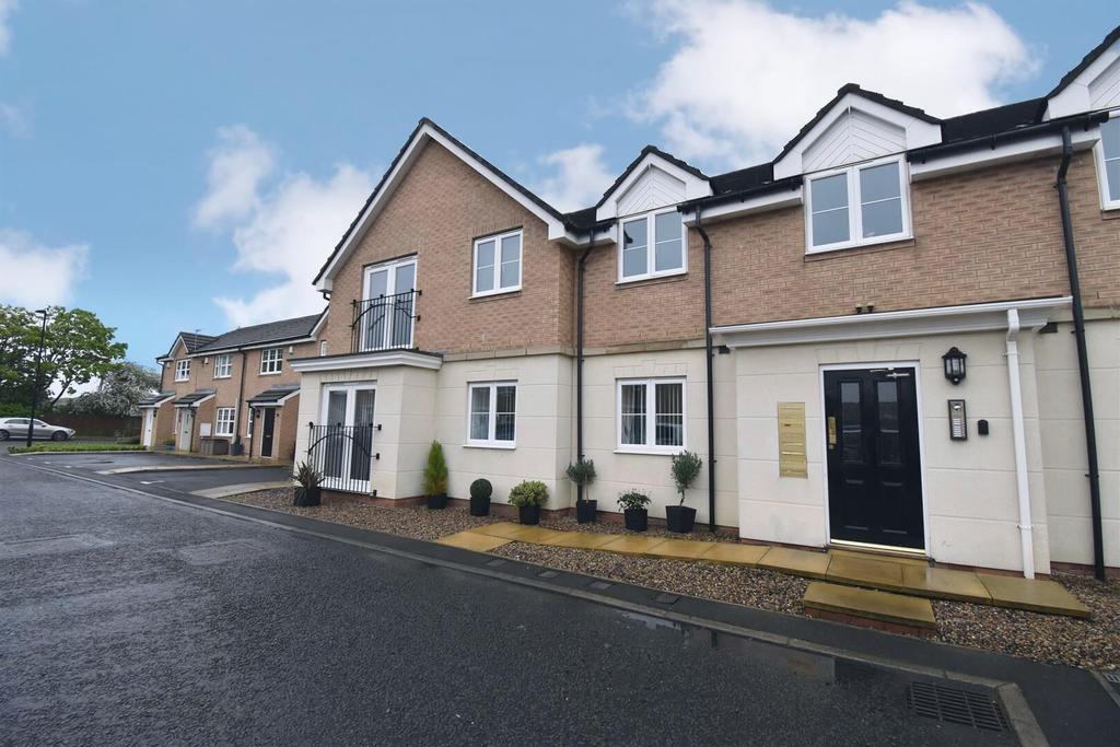 Briar Vale, Whitley Bay 2 bed apartment for sale £140,000