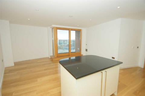 1 bedroom apartment to rent, Candle House, Wharf Approach, Leeds