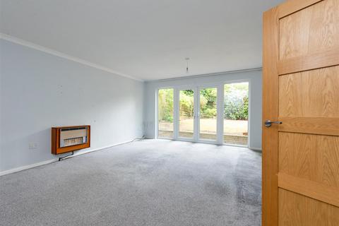3 Kimberley Close, Sutton Coldfield, B74 3DU
