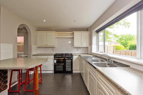 3 Kimberley Close, Sutton Coldfield, B74 3DU