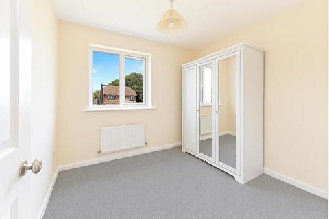 2 bedroom house to rent, Bunbury Way, Epsom