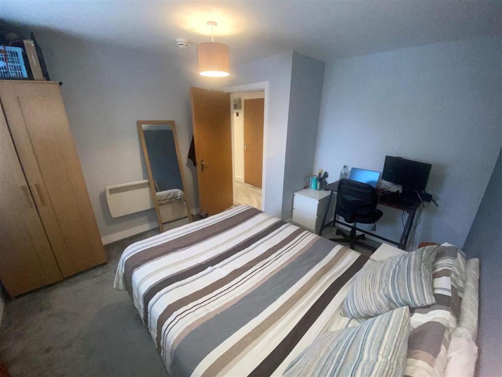 Bedroom 2 - 2.jpg