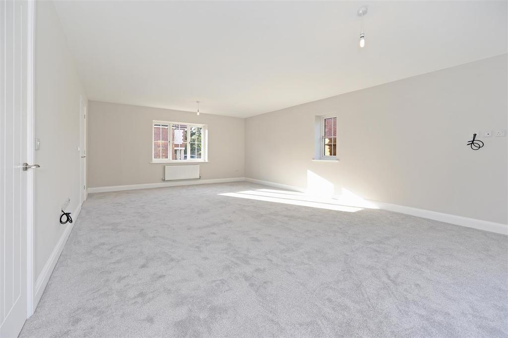 Lounge Dining Room.jpg