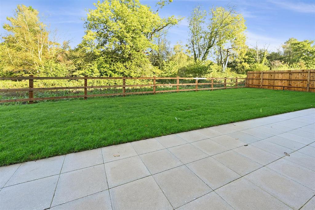 Rear Garden .jpg