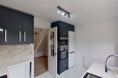 75 Corn Hill, Two Mile Ash, Milton Keynes, MK8 8EZ